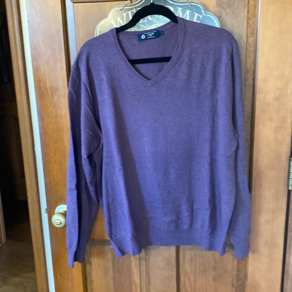 Men’s sweater